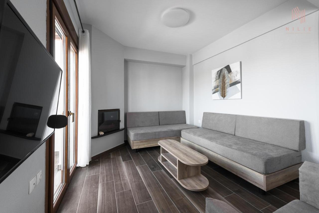 Ultima Summer Residence, Nilie Hospitality Mgmt Áfitos Extérieur photo